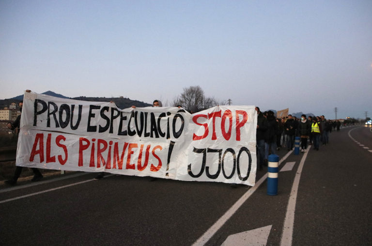 Fins a 15 quilòmetres de cues entre Berga i Cercs per la protesta pels Jocs Olímpics