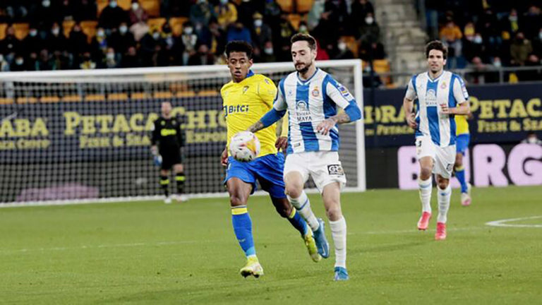 [VÍDEO] L’Espanyol pot golejar el Càdis i quan ho té perdut acaba empatant (2-2) en el darrer sospir